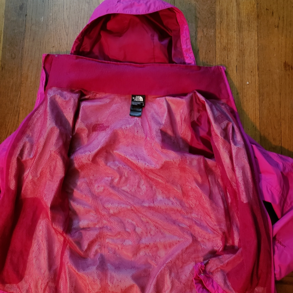 Like New The North Face Hyvent 2-In-1 Jacket - image 2